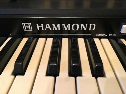 Hammond_Organ